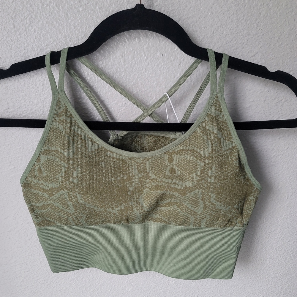 NWT Halara Snake Skin Print Criss Cross Strappy Sports Bra Size Small In Green